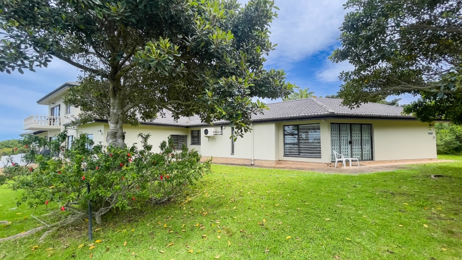 4 Bedroom Property for Sale in Groot Brakrivier Central Western Cape